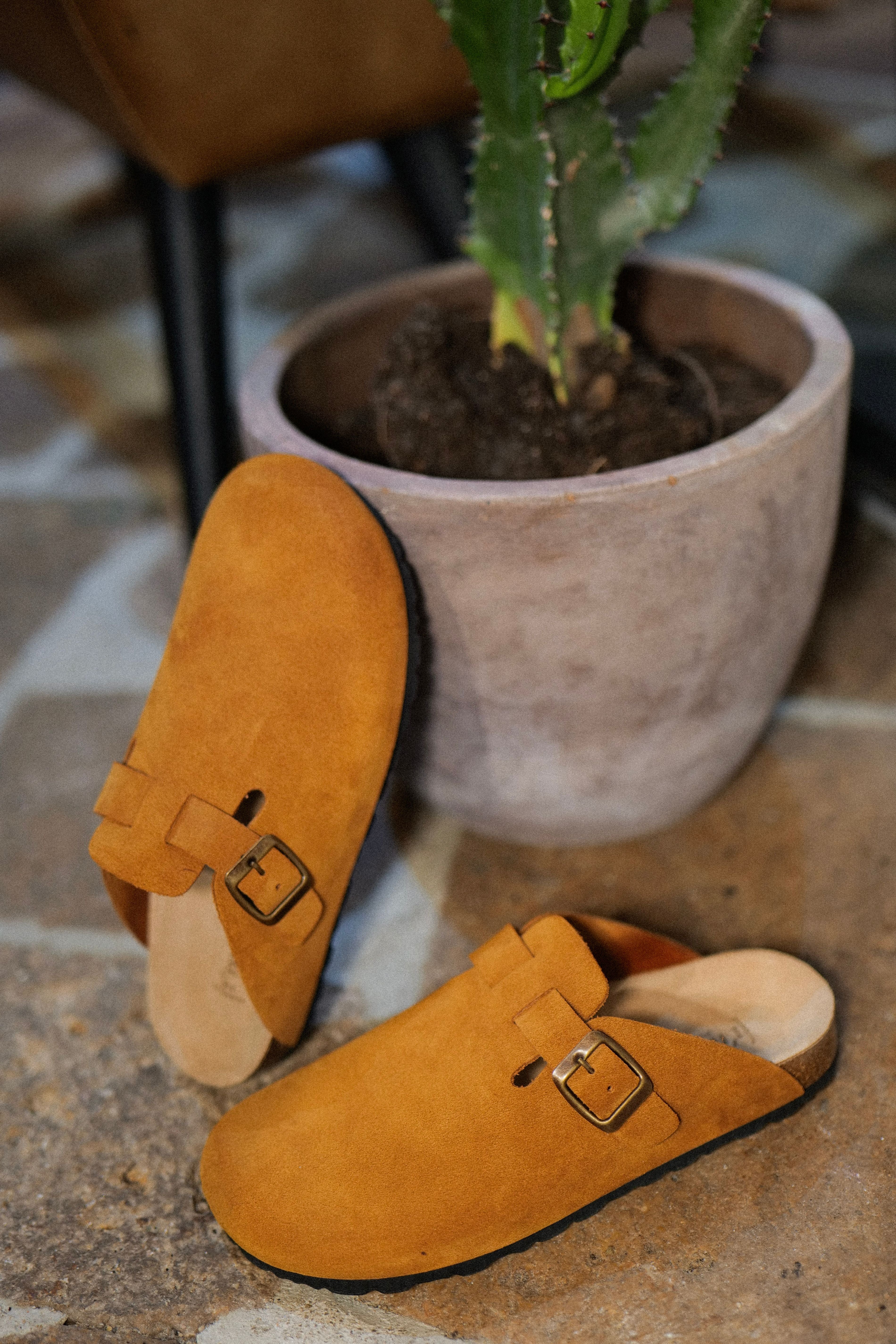 Sabots mules en suède cognac I'm free Suede Brandi