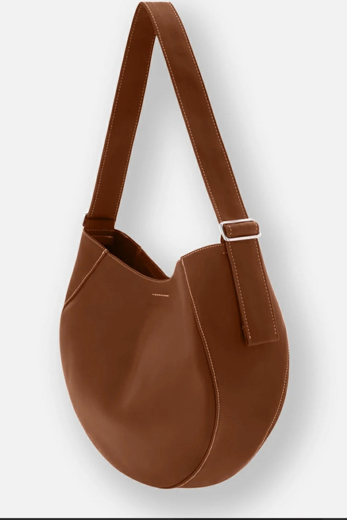 Le sac Atelier Foures Etna couleur noir vue de côté