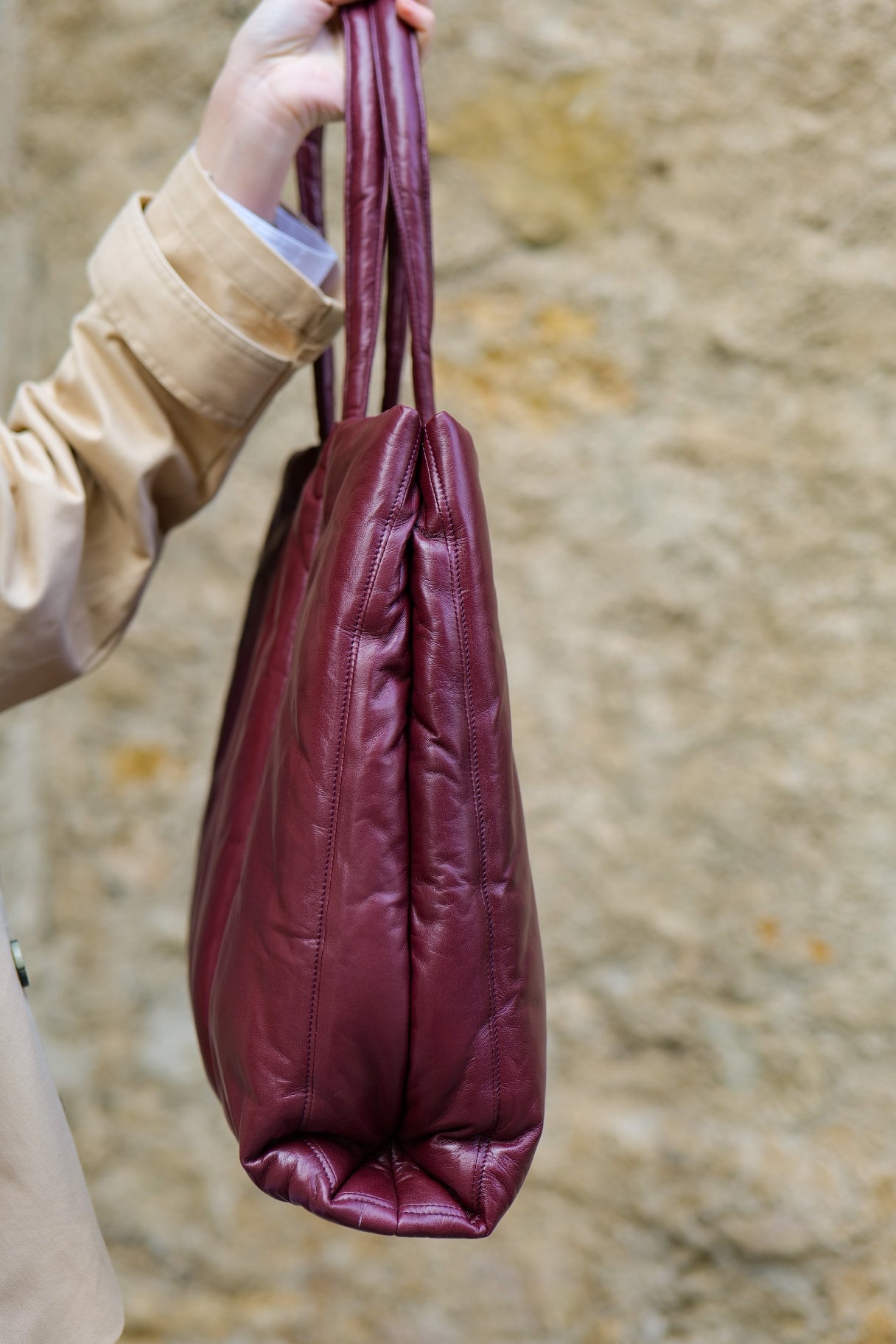 Sac à main en cuir souple bordeaux