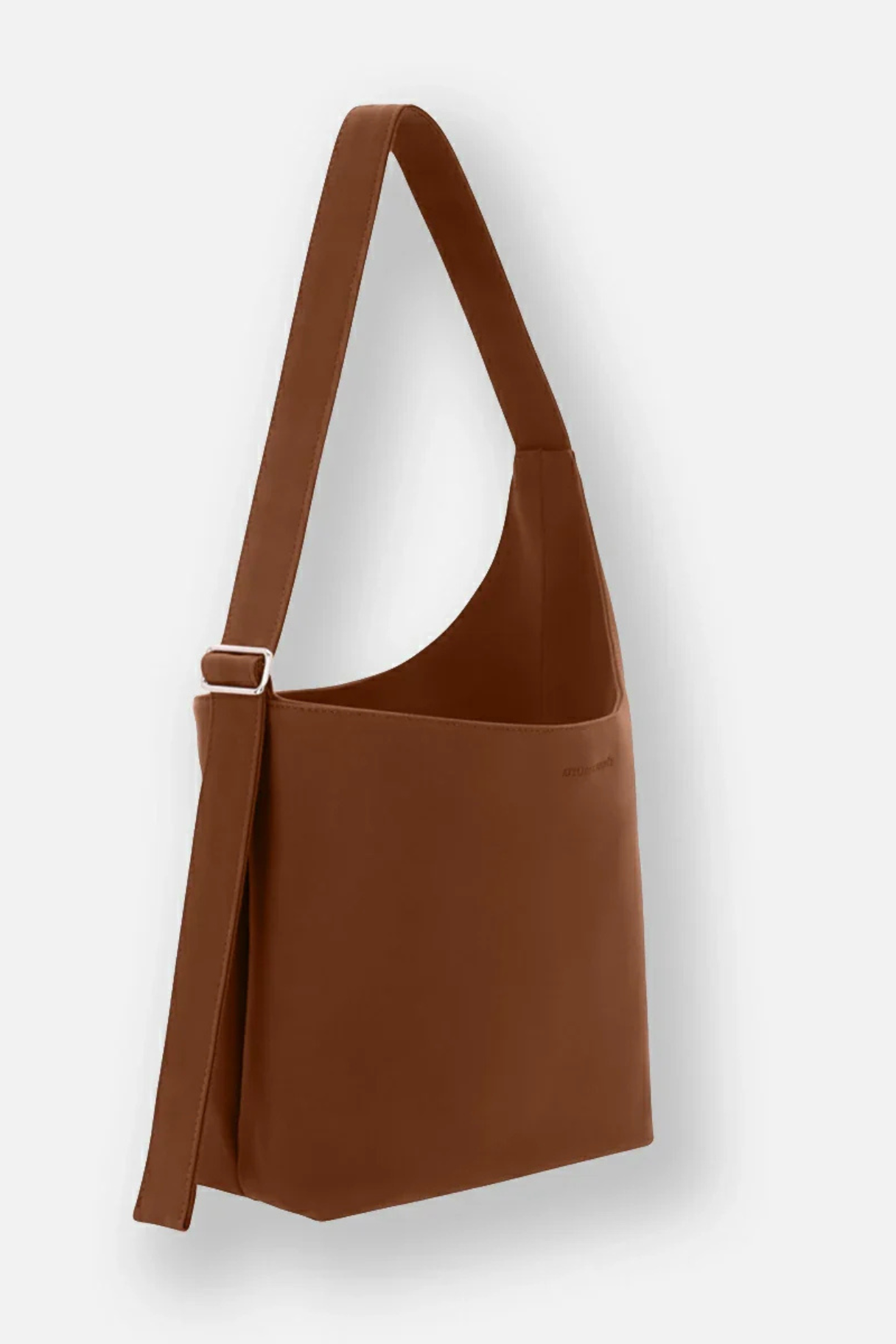 Sac asymétrique Adastrée cognac vue 3/4 fabriqué en France Graulhet
