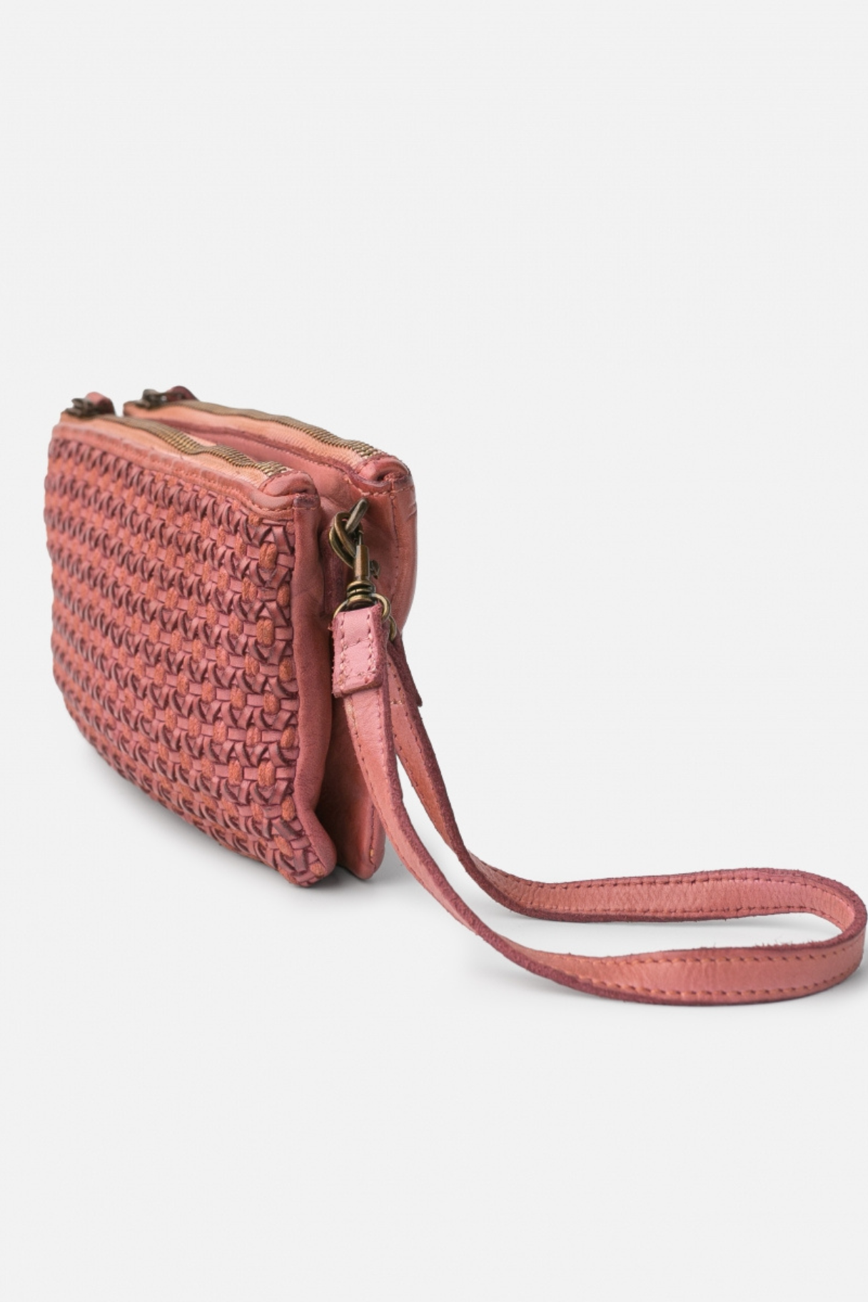 Sac avec dragonne en cuir tressé