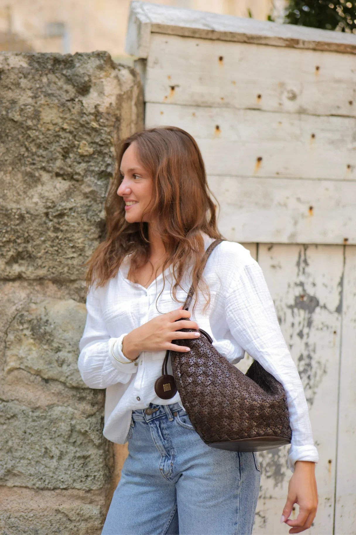 sac à main BIBA Monowi MOI1L marron foncé – porté