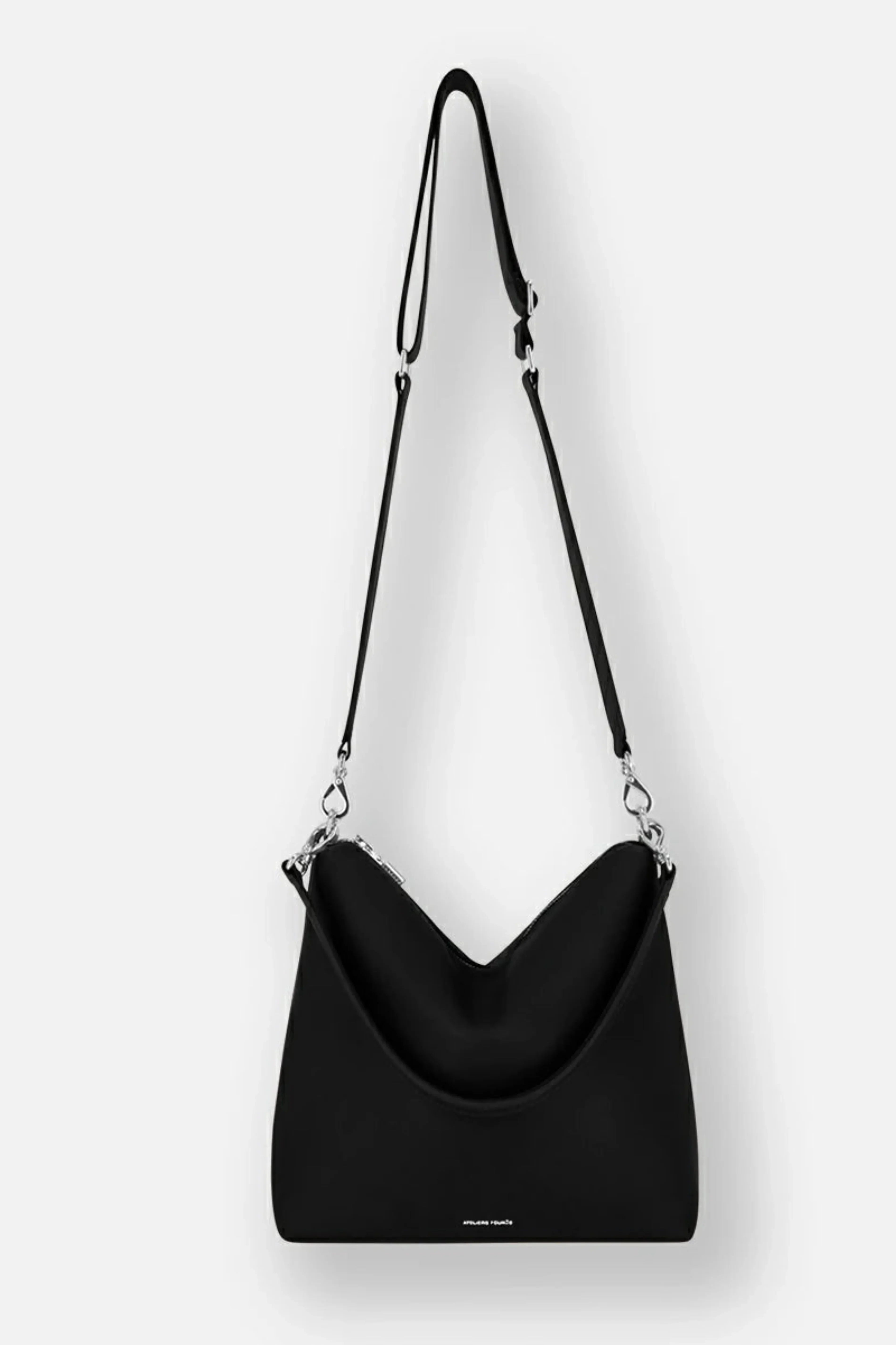 Sac seau en cuir pleine fleur Iliade Atelier Fourès coloris noir