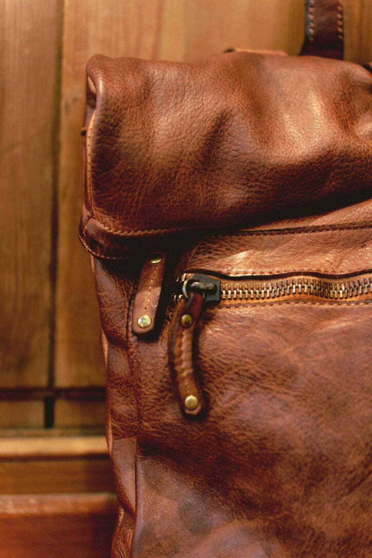 Bologne - Grand sac à dos marron clair en cuir vintage - Nappa Maroquinerie