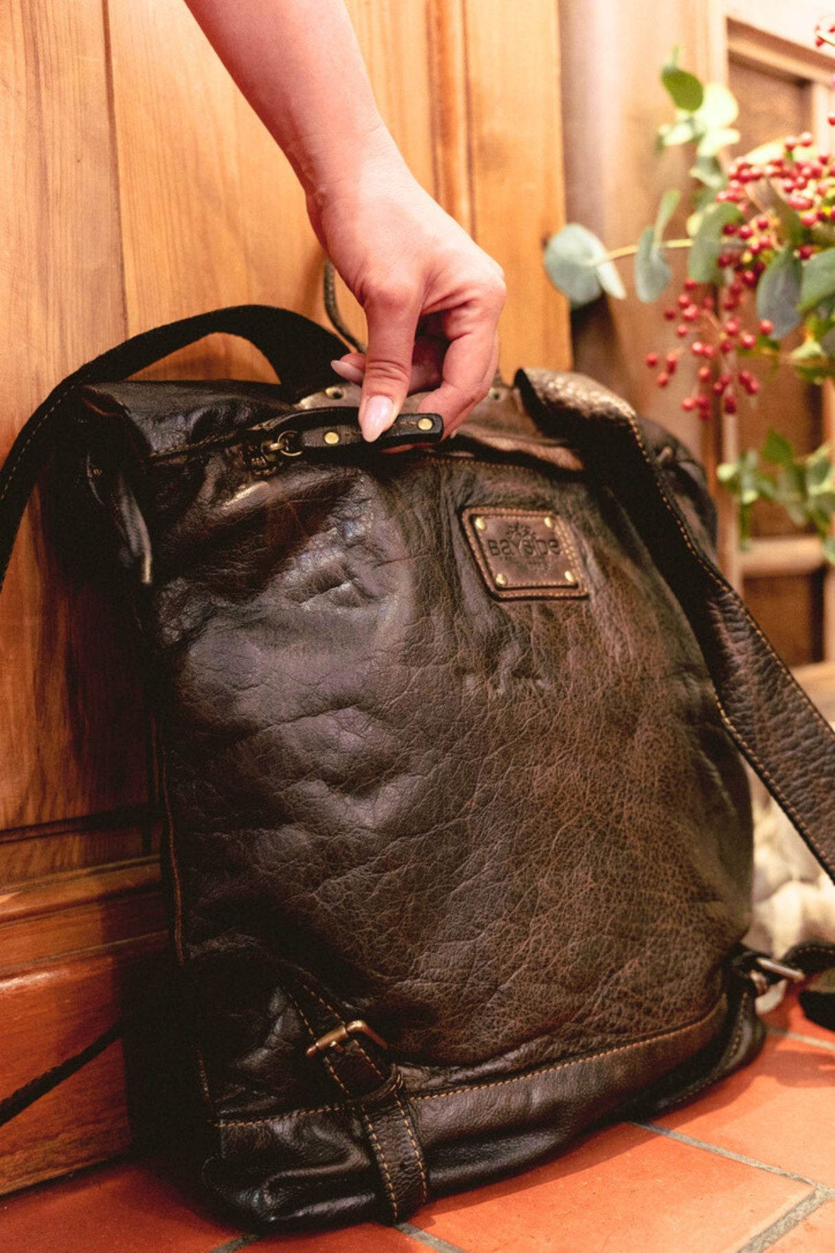 Grand sac à dos marron foncé en cuir vintage - Modèle Bologne - Nappa Maroquinerie