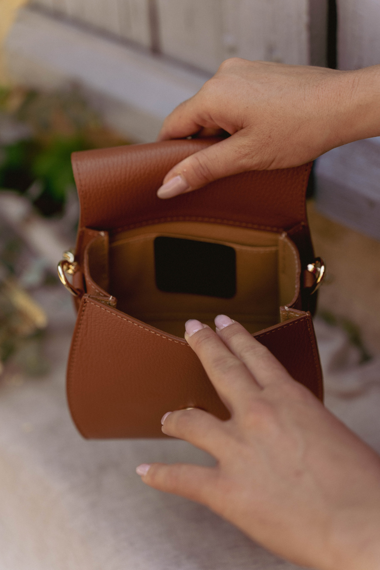 Le mini sac Circle : le sac à main tendance qui fera la différence - Nappa Maroquinerie