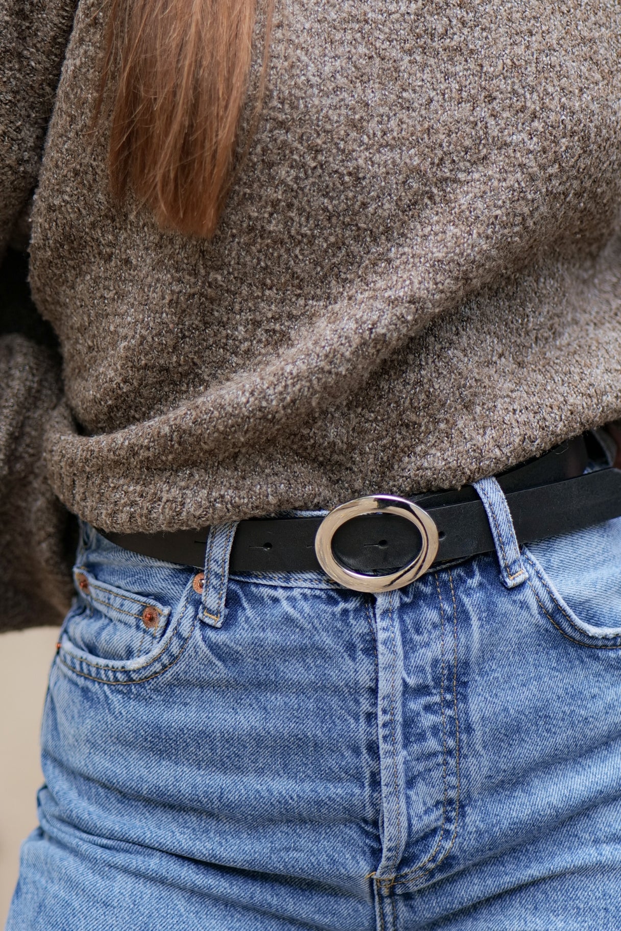 Ceinture fine noire 2,3 cm à boucle dorée, atelier Nappa Pézenas