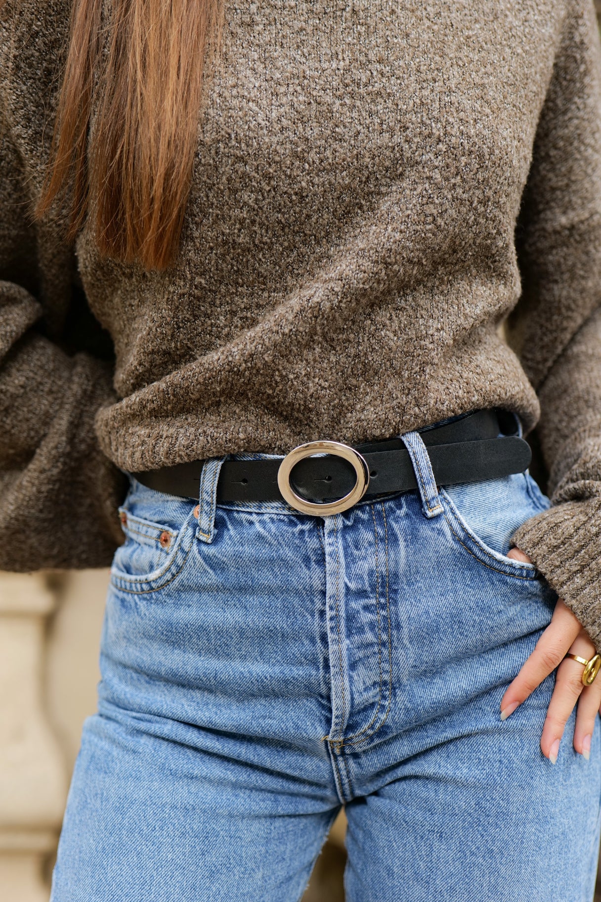 Ceinture Simone fine femme en cuir noir avec boucle ovale dorée Nappa