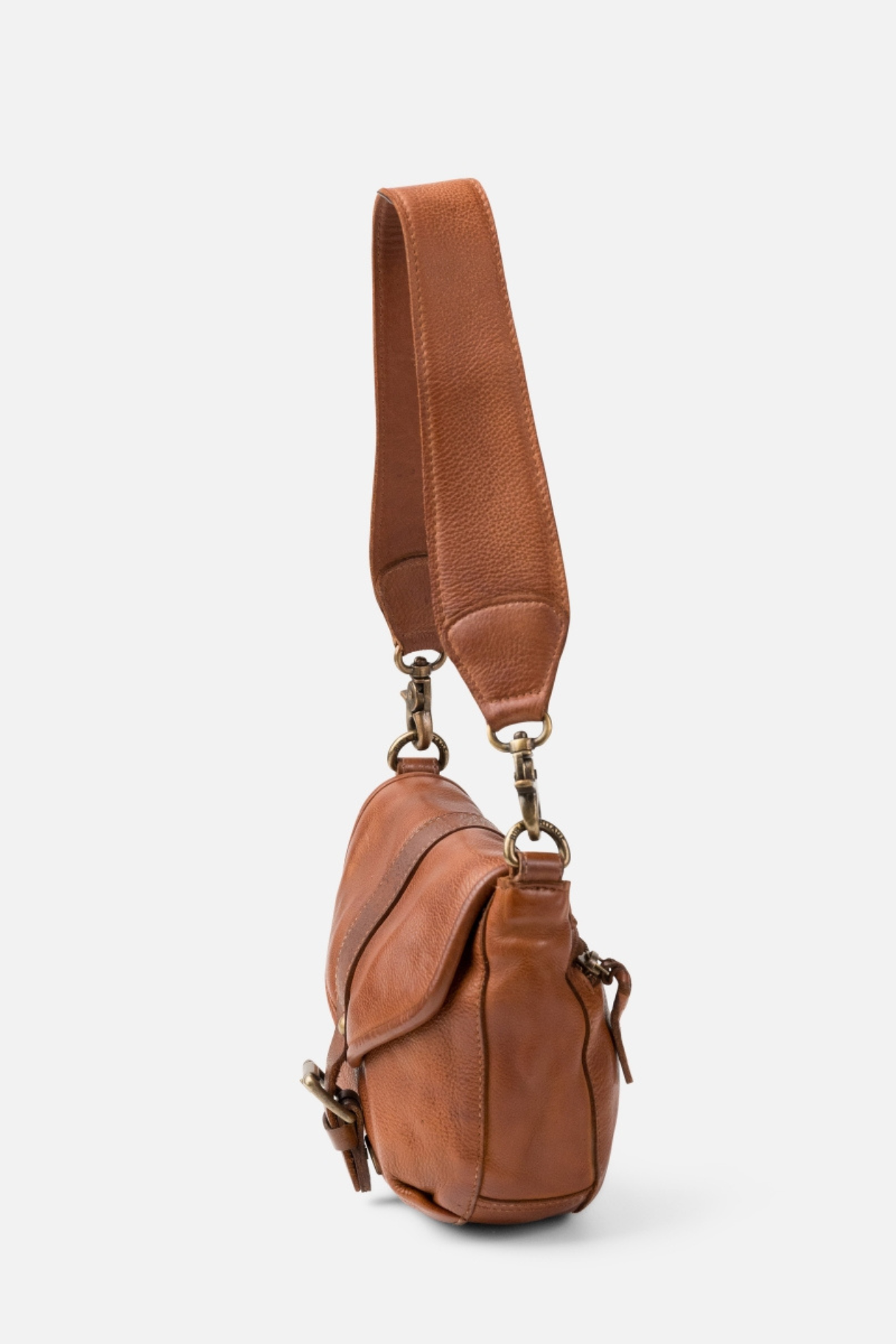 Sac cuir femme BIBA Clint CLT2L profil cuir de vachette lavé