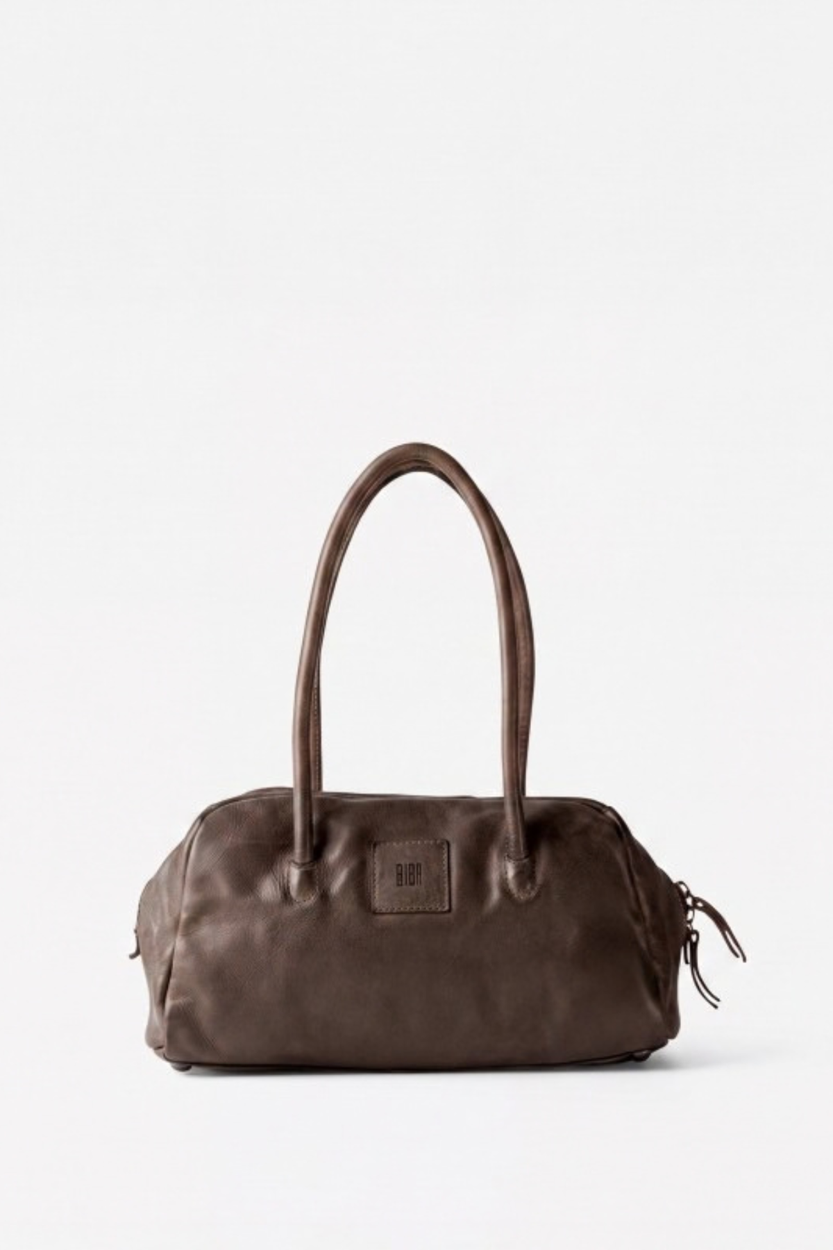 Sac baguette Boston Biba en cuir de vachette lavé moka, anses rondes en cuir, 30 x 18 x 8 cm