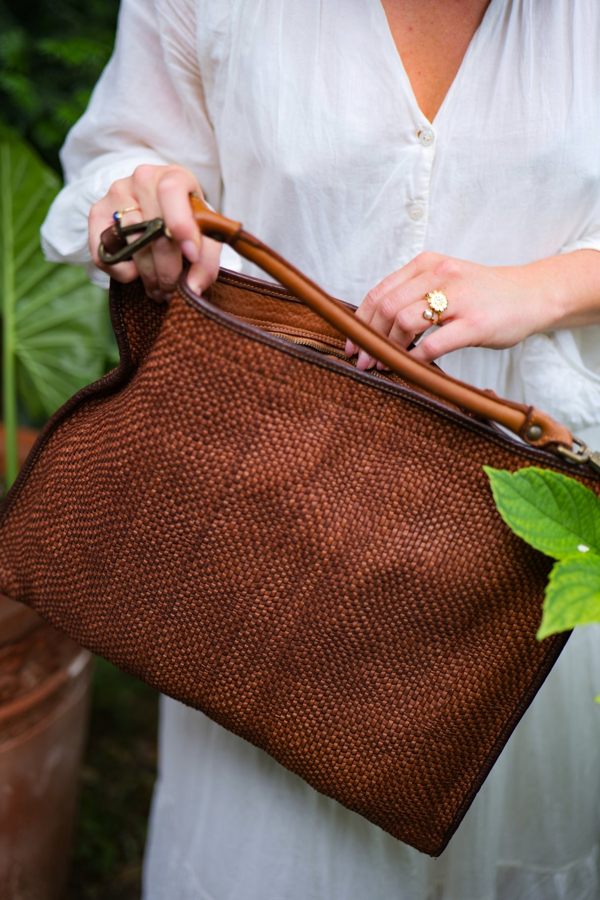 Sac à main Bayside en cuir tressé cognac - unique et fonctionnel