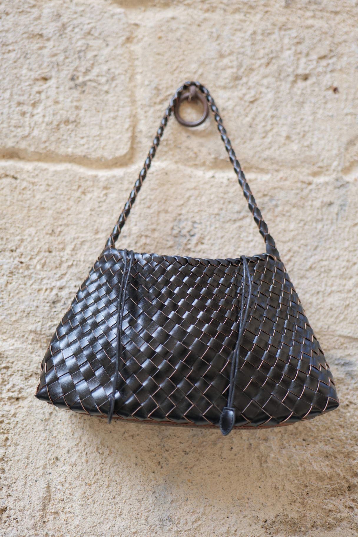 Sac en cuir tressé main Rosalie coloris noir