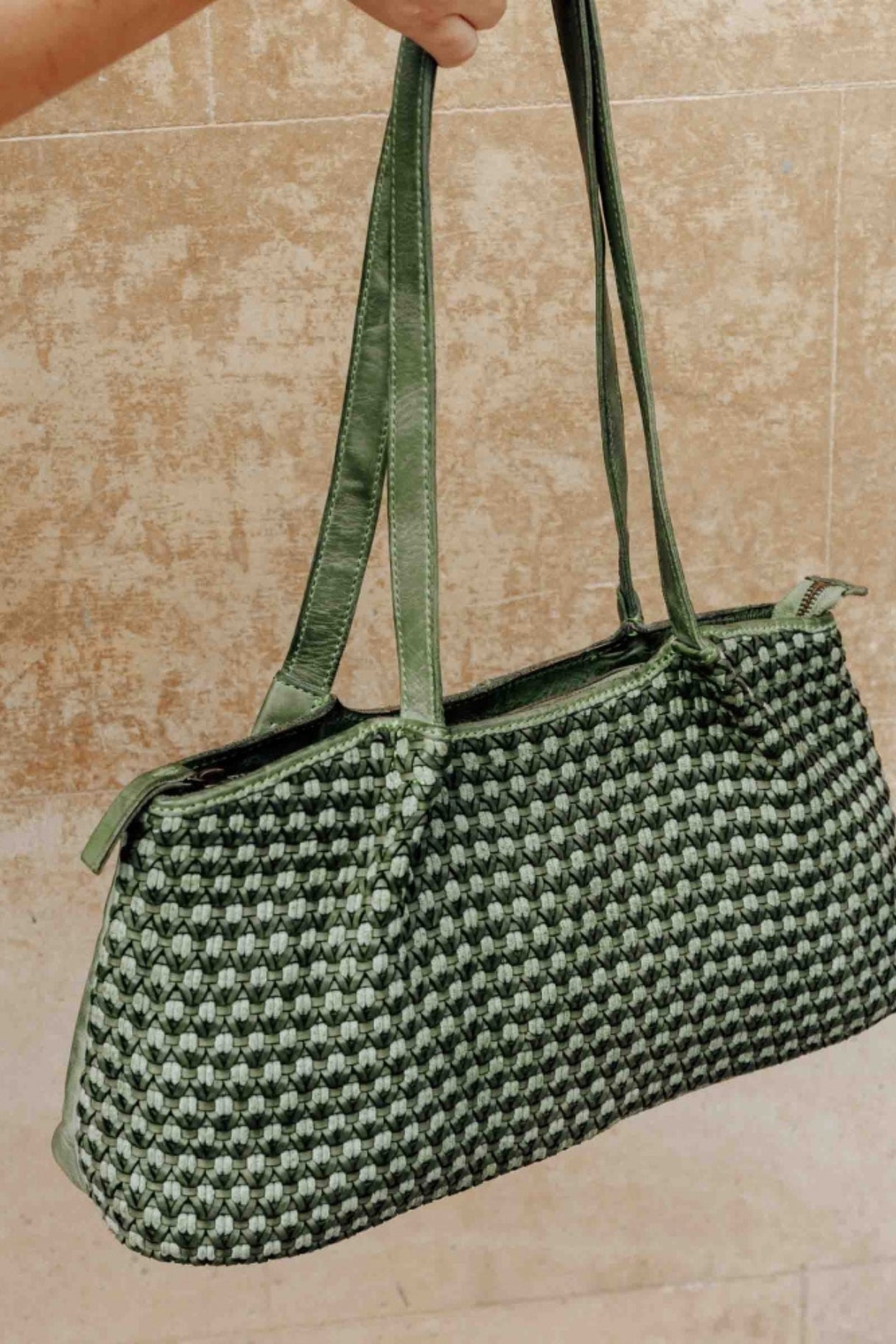 Mullen MUL2L – Sac shopper baguette femme en cuir tressé fil épais – BIBA